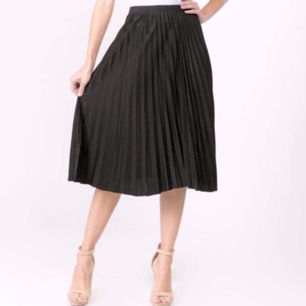 Solid Black Lined Pleated Midi Skirt